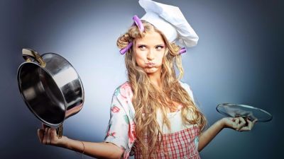 5 способов очистки эмалированной кастрюли